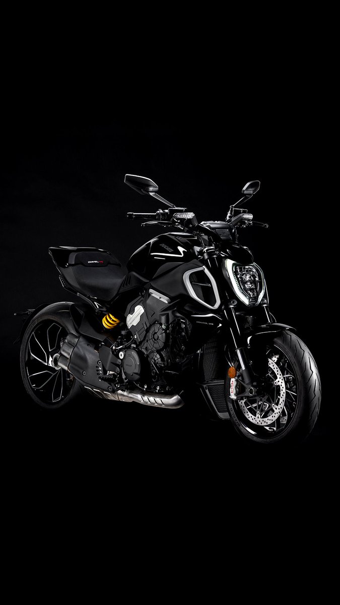 Ducati Performance Accessories are more than just aesthetic enhancements, sophisticated innovations for maximum performance output and utility are the heart of each components.
Discover the world of Ducati accessories at Ducati.com.
#Ducati #DiavelV4