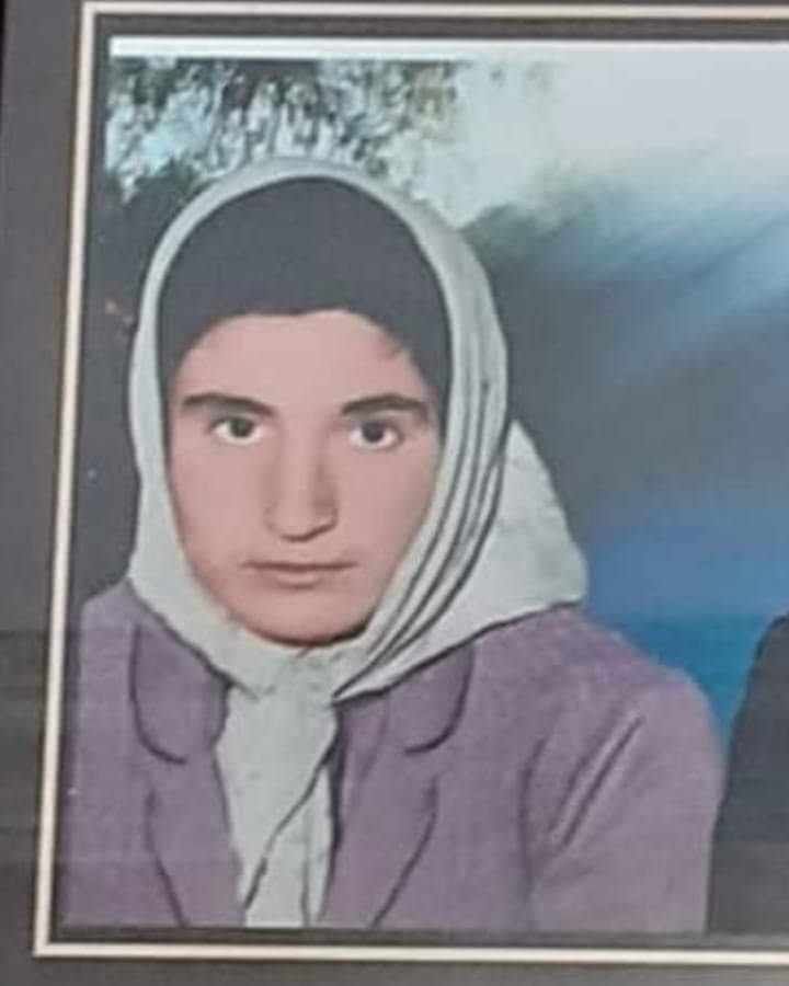 Annemin vefatının 37.yıl dönümünde rahmetle anıyorum mekânın cennet olsun canım Annem .🌹🌹💓❤️
 30/11/1949_25/06/1987