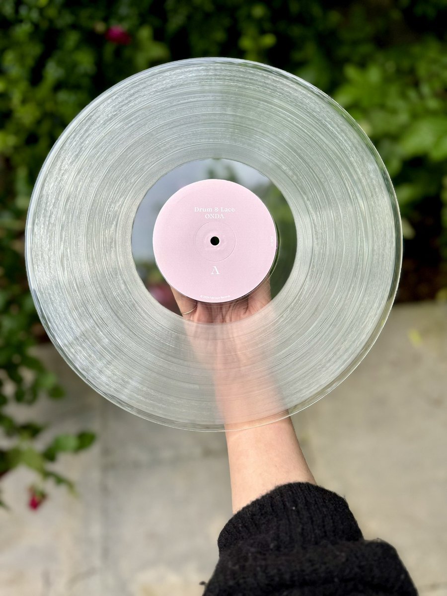 Drum & Lace tweet media