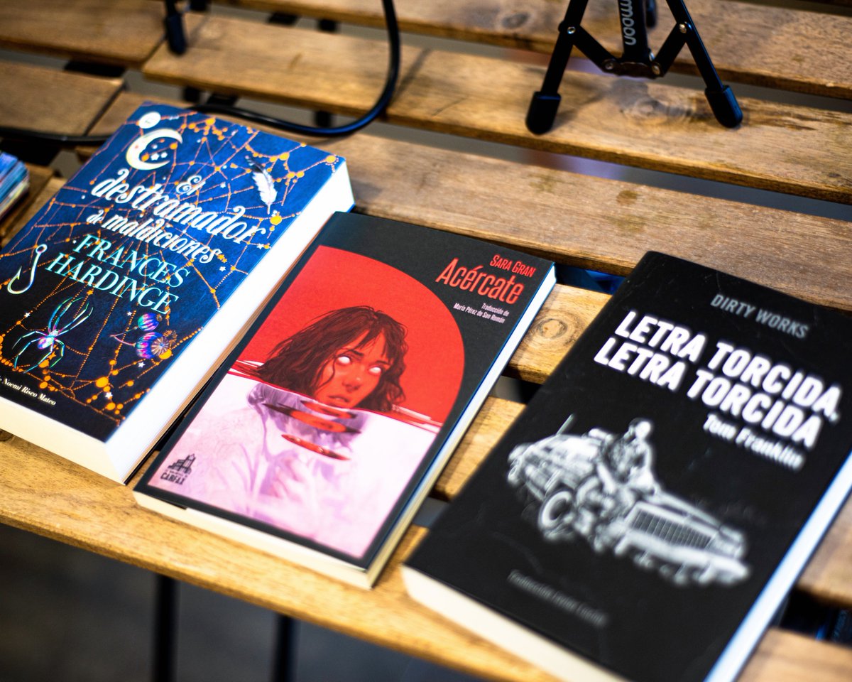 Ya podéis uniros al club de lectura veraniego #zgzfearclub. En estos programas, en iVoox y YouTube, os enseñamos los libros a leer y cómo interactuar con nosotrxs.
-iVoox: ivoox.com/zaragoza-fear-…
-YouTube: youtube.com/watch?v=YVk1HU…