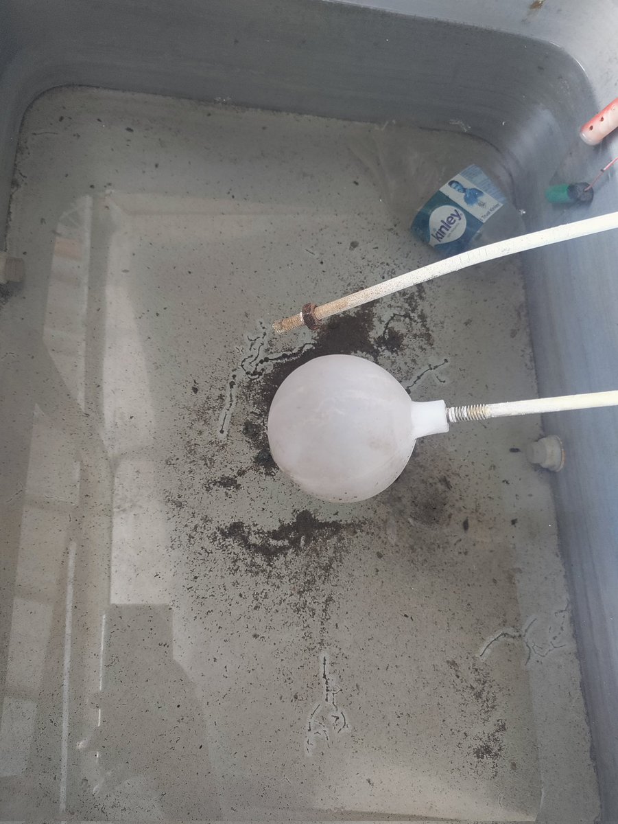 shrawangodara_'s tweet image. भगत की कोठी स्टेशन द्वितीय द्वार पर लगा यात्रियों के पीने के पानी लगा हुआ वाटर कूलर जान के साथ खिलवाड़ किया जा रहा हे। कई सारे कीट पतंग मकोड़े आदि को मानव जीवन को पीने के खतरा हे कृपया व्यवस्था सुधारे।
@DRMJodhpurNWR @AshwiniVaishnaw @DainikBhaskar @1stIndiaNews @arvindchotia