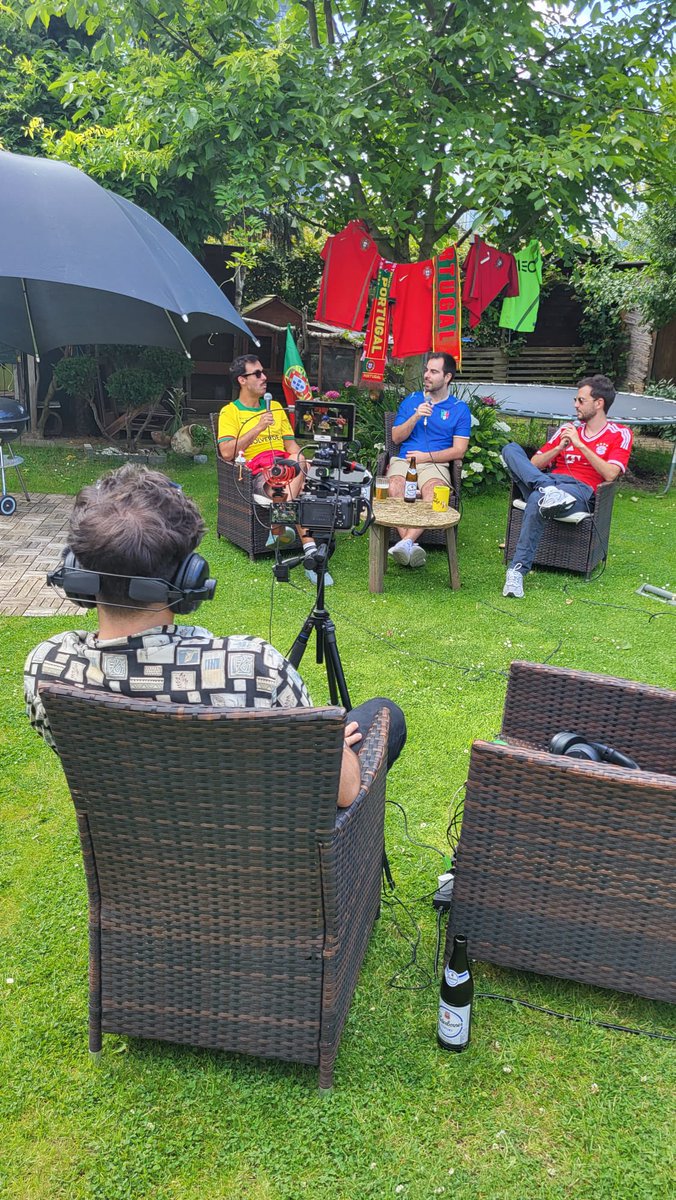Saiu episódio de Jogo pelo Jogo, com tudo sobre a nossa vida na Alemanha (só água) e a experiência do Portugal x Turquia. Ainda há mais.
