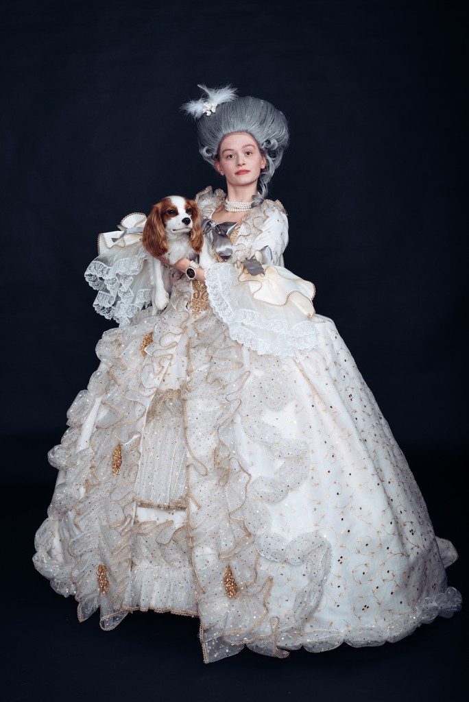 Excited to share highlights from Graduate Show 2024! 🎉

First up: Jasmine Atkinson, BA (Hons) Costume Production. Her Queen Charlotte dress from 1781 showcases her meticulous research and skills. 👗✨

 #AUPOnesToWatch #GraduateShow2024 #ArtsUniversityPlymouth