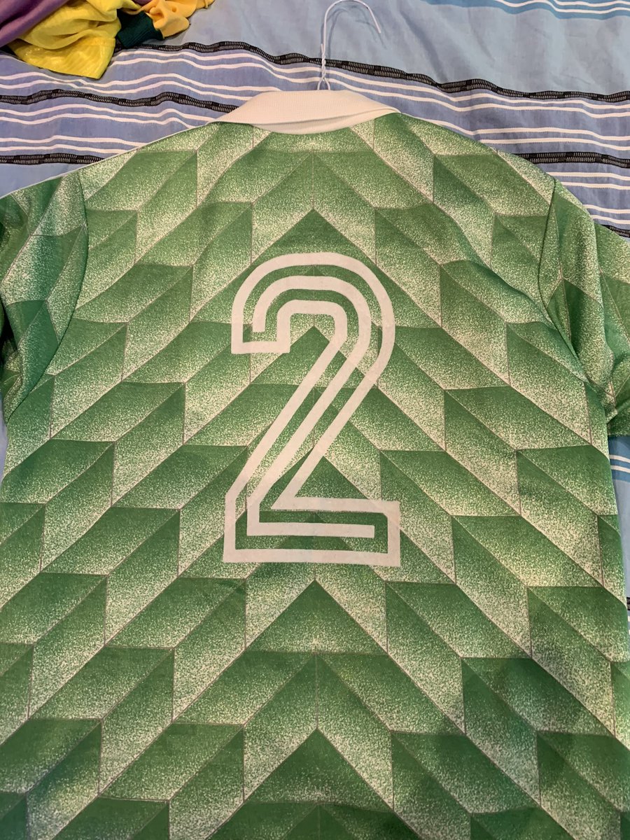 qfshirts's tweet photo. @keegan_philip Just the number on the back.  Tried doing some research on it but not much back.  Was good to see your one it is a beaut! https://t.co/rCi6rm1G6b