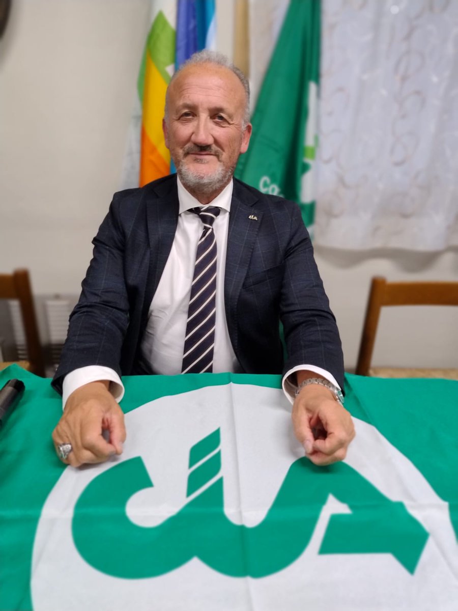 Cia_MiLoMb's tweet photo. Amedeo Cattaneo è stato eletto presidente di #Cia Centro Lombarda. Da tutta l'organizzazione un sincero augurio di buon lavoro al nuovo Presidente! https://t.co/s10BUxFjI1 https://t.co/tVP9pzRyxQ