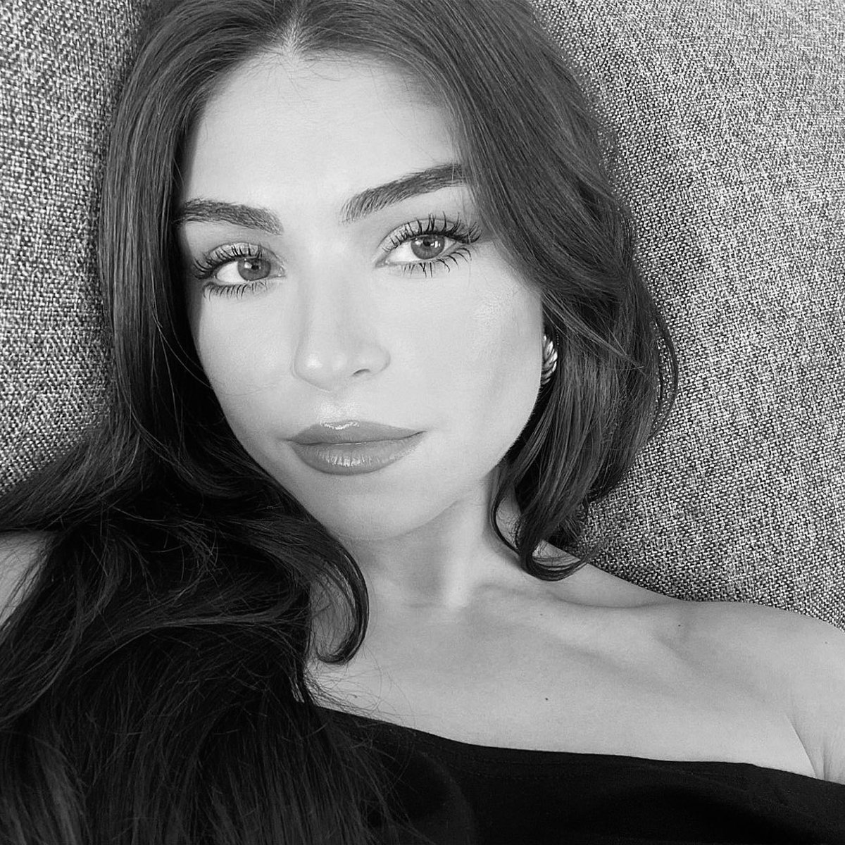 svftkiana's tweet photo. ⠀ ⠀⠀ ⠀
⠀ ⠀ ⠀   ⠀ i’ll stare directly at the sun, 
⠀ ⠀⠀⠀ ⠀ ⠀ but never in the mirror 

⠀⠀ ⠀ ⠀⠀ ⠀ ⠀⠀ ⠀ ⠀ ⠀    ⠀⠀⎼ kiana davis
⠀ ⠀⠀ ⠀ https://t.co/4v4UPlqawH