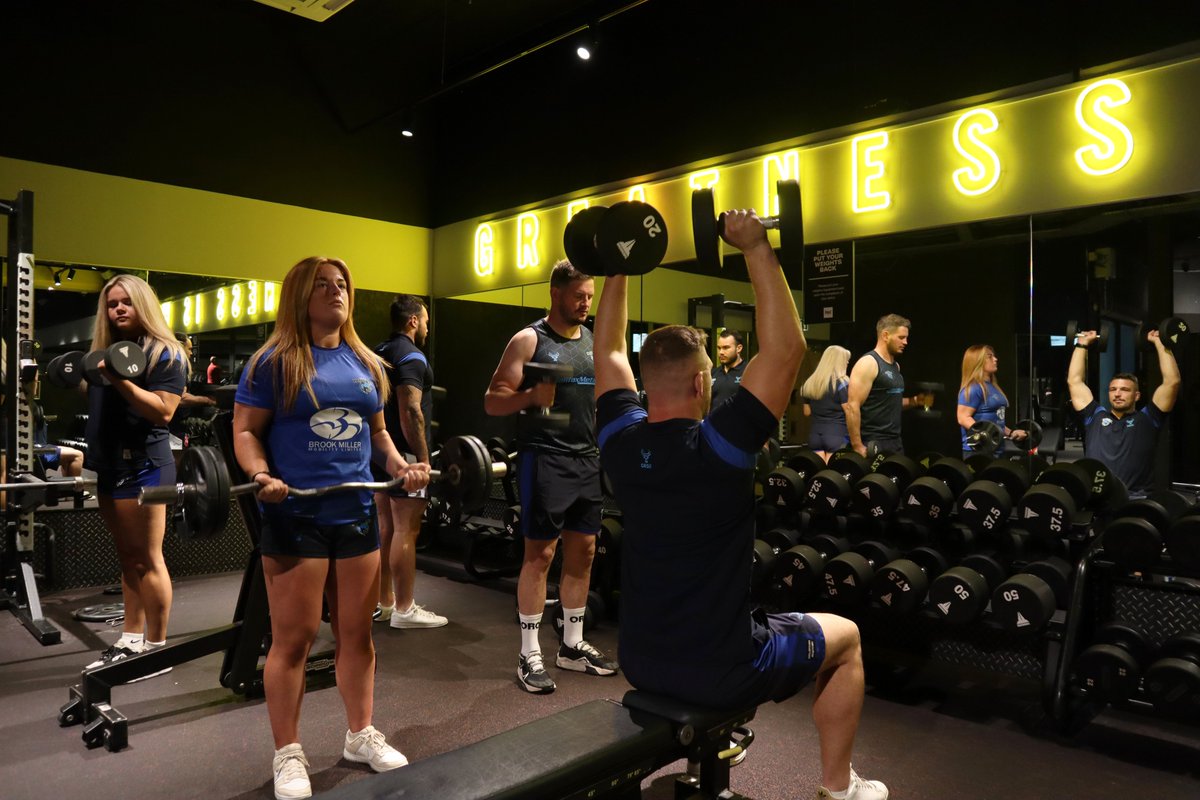 HalifaxPanthers's tweet photo. GREATNESS IS WITHIN 💪 As announced on Friday, our brand new partnership with @Everlast_ Gym Halifax will enhance the wellbeing, fitness and overall health of our Men's and Women's Team Players 🔵⚪️🐾
https://t.co/P7Tp9HMOrx
#PanthersFamily #GreatnessIsWithin https://t.co/JaHWFs2Jce