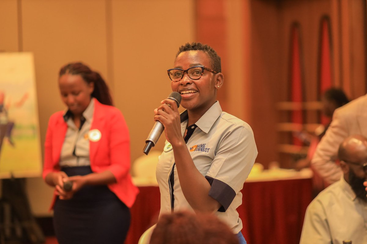 USPAmedia's tweet photo. @Official_UOC @RefugeesAfrica @FondazioneAVSI @OPMUganda @RightToPlayIntl @magero_moses @KCCAFC Present at the event are football referees and basketball coaches to add technical support on the discussion.
#GameConnect objectives:
To Improve the psychological coping skills of youth through sport and strengthen social support networks for them.
#Sports4Protection https://t.co/YHVKFTfUaa
