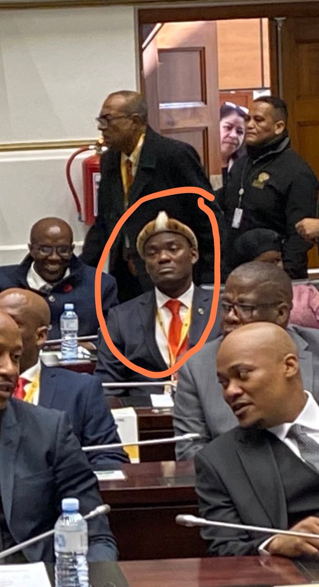 _Mcebo_'s tweet image. Forgot this gentleman's name but I once saw him speak on land and Amakhosi issues. #MK58 is serious about land