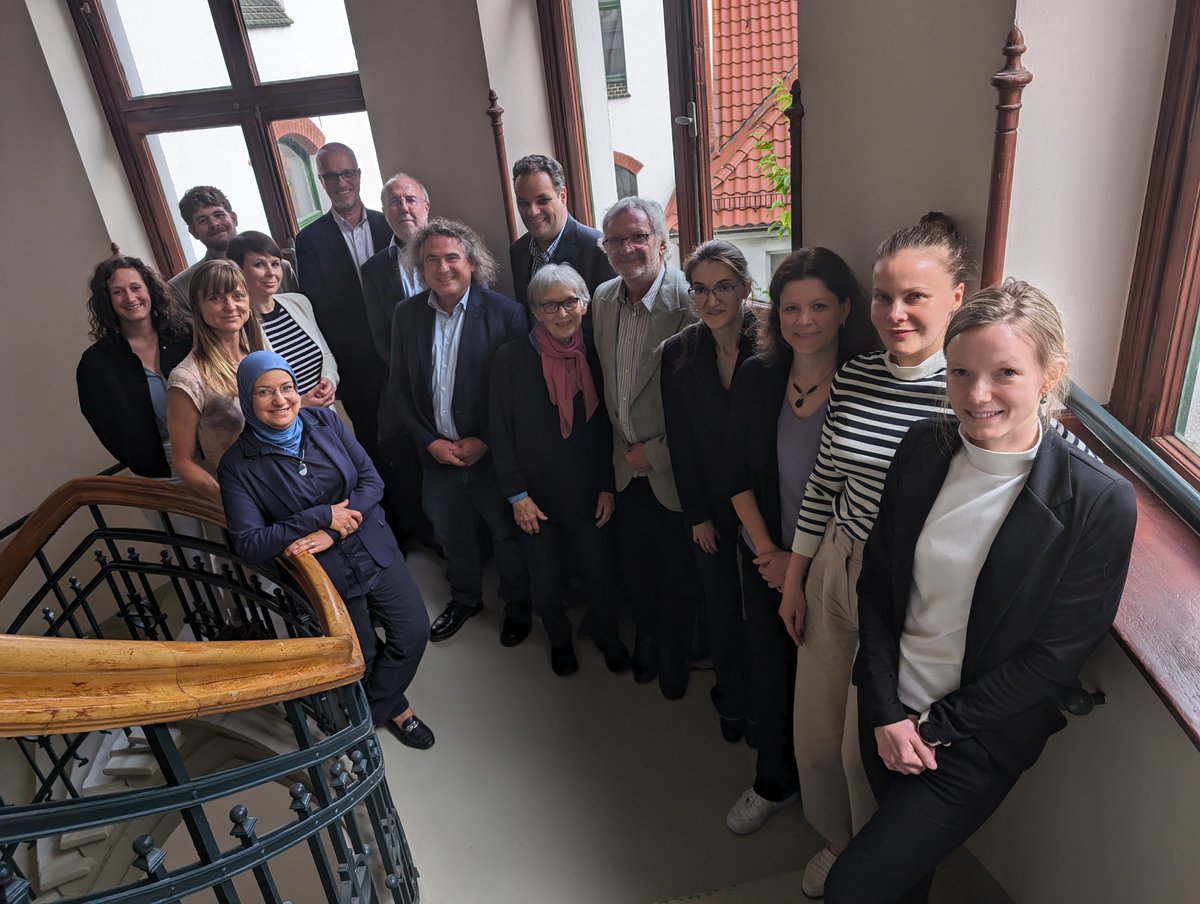 CBWNet (@cbwnet) on Twitter photo 🌍🧪 CBWNet member ZNF (<a href="/unihh/">Universität Hamburg</a>) hosted an expert workshop on June 17-18, discussing trends in S&T impacting the #CWC and #BWC. Panels covered S&T advice, life sciences & SynBio, verification, and governance, with a subsequent discussion on BWC verification. 🌍🧪 CBWNet member ZNF (<a href="/unihh/">Universität Hamburg</a>) hosted an expert workshop on June 17-18, discussing trends in S&T impacting the #CWC and #BWC. Panels covered S&T advice, life sciences & SynBio, verification, and governance, with a subsequent discussion on BWC verification.