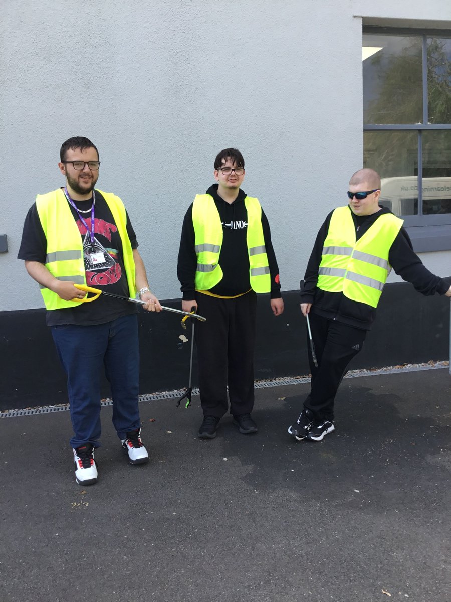 Students have been volunteering out in the local college community as part of Brighter Orrell’s Community Litter Picking Campaign. Students did a fantastic job and the streets of Orrell are looking much cleaner!

Keep up the great work everyone!