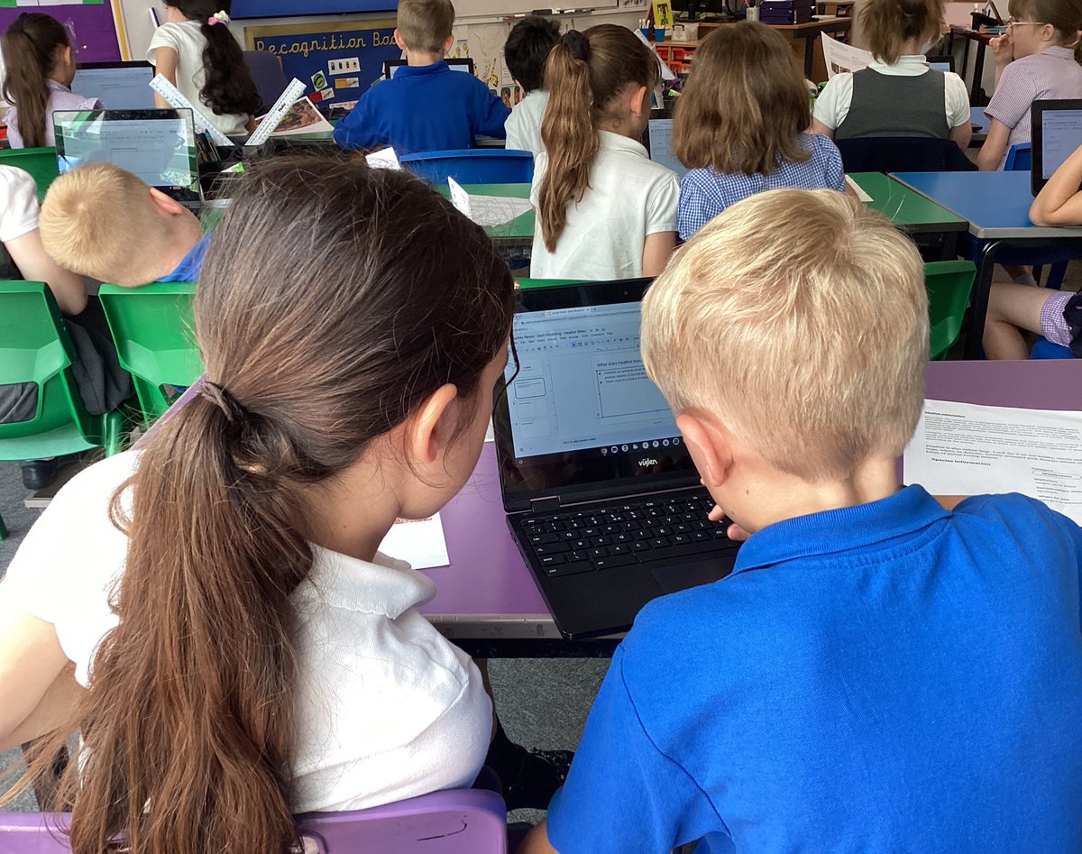 We have started our #owpsComputing project today, creating Google Slides all about Heather using a poem from ‘The Lost Words’ book! #owpsEnglish 

There was some excellent concentration and teamwork in the Giraffes!