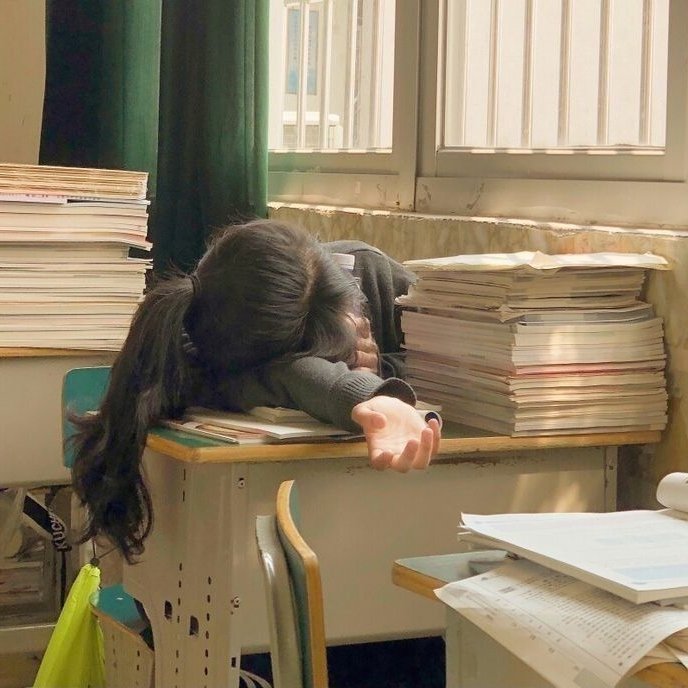 MBelMoon's tweet image. hello, Bel here! restarting in #studytwt, looking for interactive moots

about me :
&amp;gt; she/her, 18, sagittarius, ph
&amp;gt; incoming 1st year bsed-eng, iska
&amp;gt; bibliophile, into writing, selenophile
&amp;gt; a'tin, jsl, student activist

like/rt to be moots ♡´･ᴗ･`♡

#studytwtph #studylife