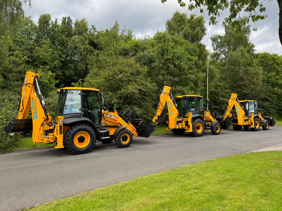 ScotJCB's tweet photo. A huge thank you to Patterson Plant Hire on the recent purchase of three new JCB 3CX backhoes!🤩 

📸 Ben Givens, Newcastle depot

#scotjcb #jcb #construction #heavymachinary #newcastle #newcastleconstruction #backhoe #jcb3cx #3cx https://t.co/PToDS0Flz5