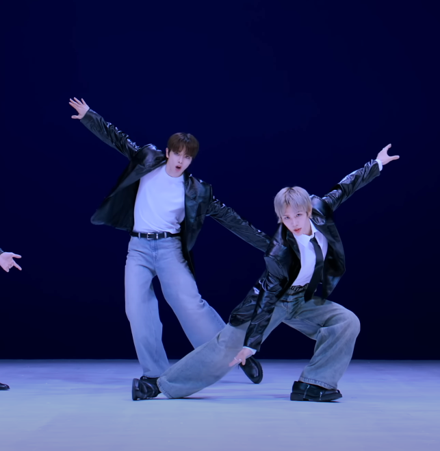 chilliTOMAETO's tweet photo. @M2MPD @RIIZE_official #Performance37_RIIZE
퍼포37에 성쇼의 등장씬은 ㄹㅈㄷ이지요~ 카메라 워킹도 조명도 뭐하나 빠지는게 없는 퍼포37과 라이즈의 만남 기쁘다...! 🥹💕 https://t.co/WxaBceSoIh