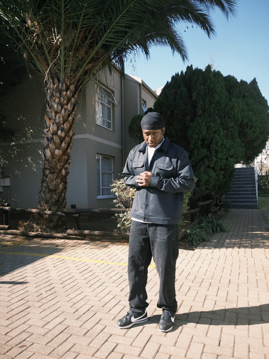 Kris Yubi tweet media