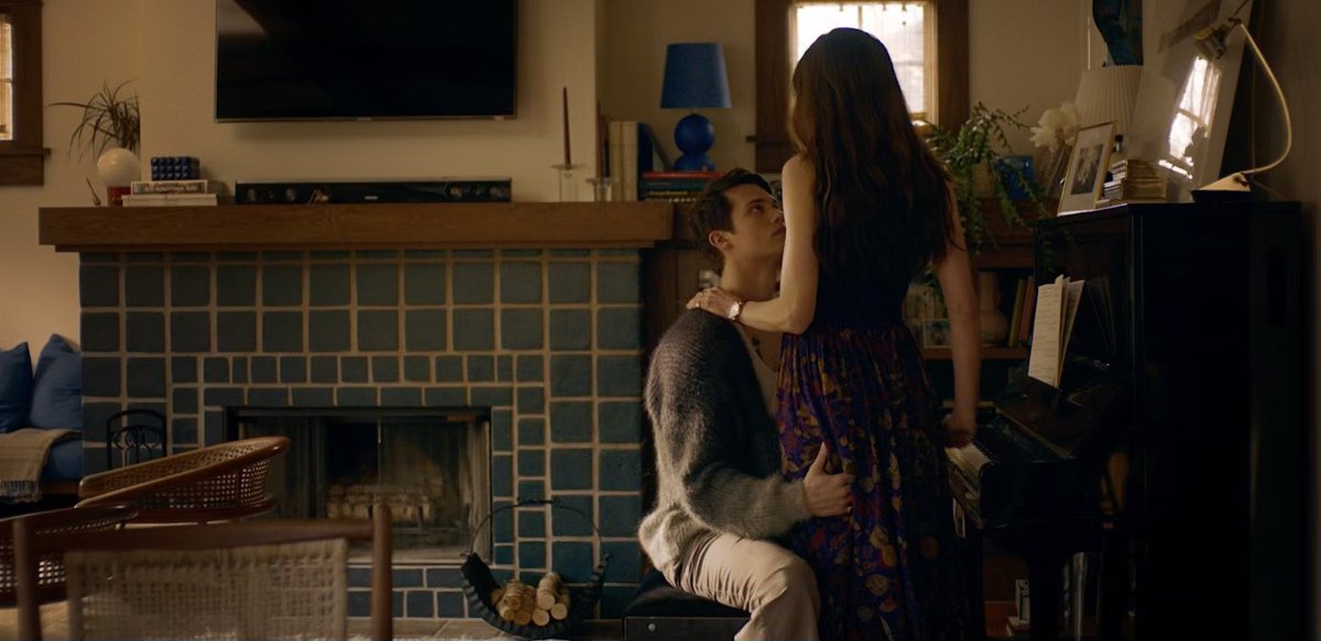 ___lilyvalley's tweet image. Amazon primeで配信中の『The Idea of You』
バツイチの女性が娘の付き添いで行ったライブの人気バンドマンと運命の出会いを果たすロマコメ映画🌿アンハサウェイ主演でバンドマンのモデルはハリースタイルズ！