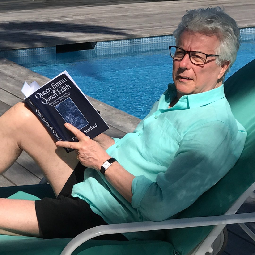 Ken Follett tweet media