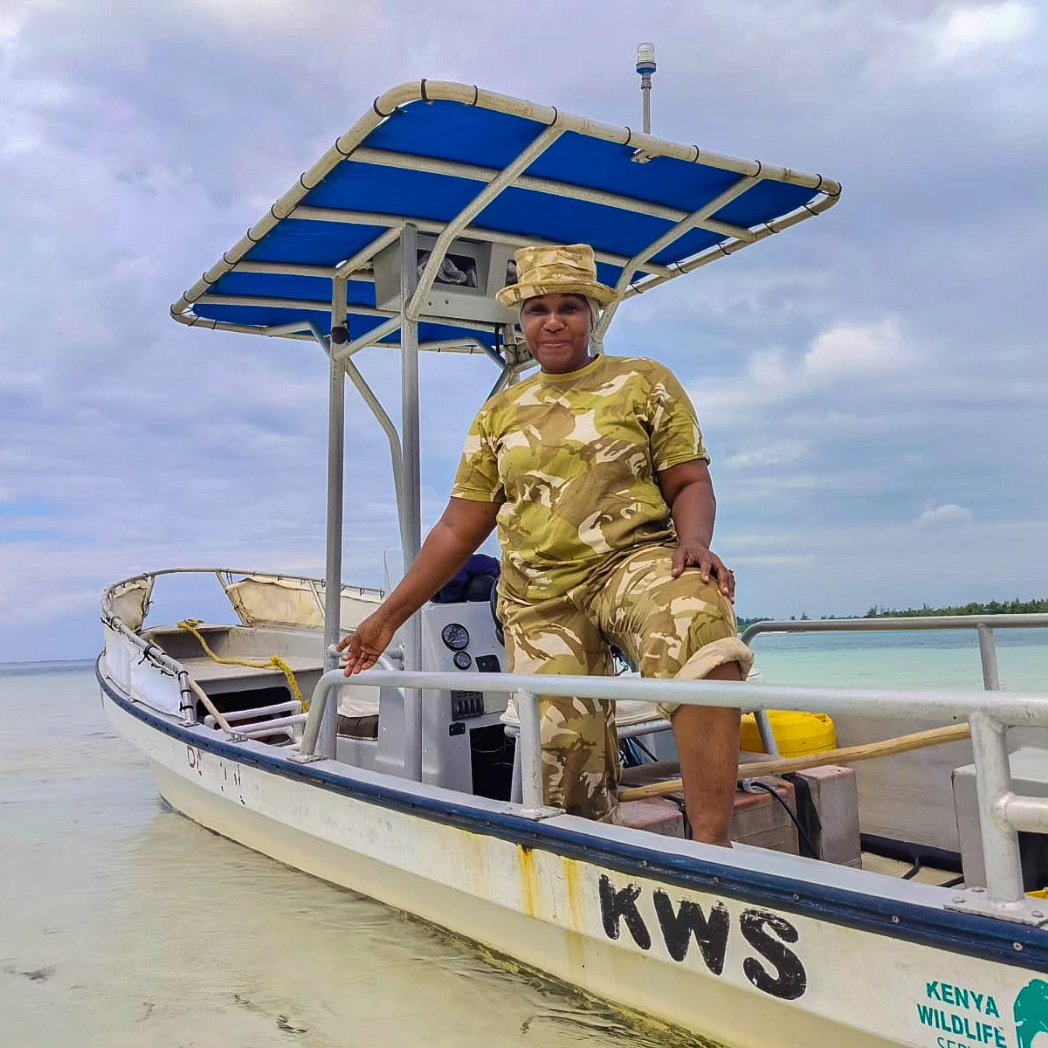 Senior Sergeant Pili Hamisi of KWS Watamu and all her dedicated female colleagues protecting our wildlife and marine life

Ocean Guardians

#tunzamaliyako
#kwsrangers