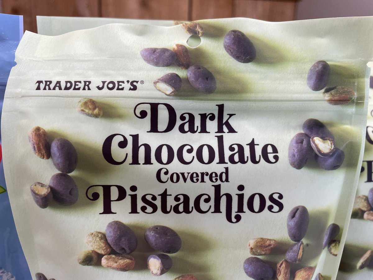 ladddesign's tweet image. Spotted my hand drawn Neato Serif font in use on this Trader Joe’s package today.