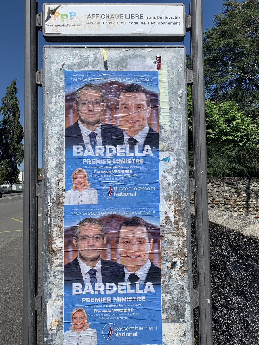 Verriere_F's tweet photo. Toute la journée sur le terrain en affichage officiel, libre et boitage sur #Siros. #BardellaPremierMinistre https://t.co/tXJQoMTt3D