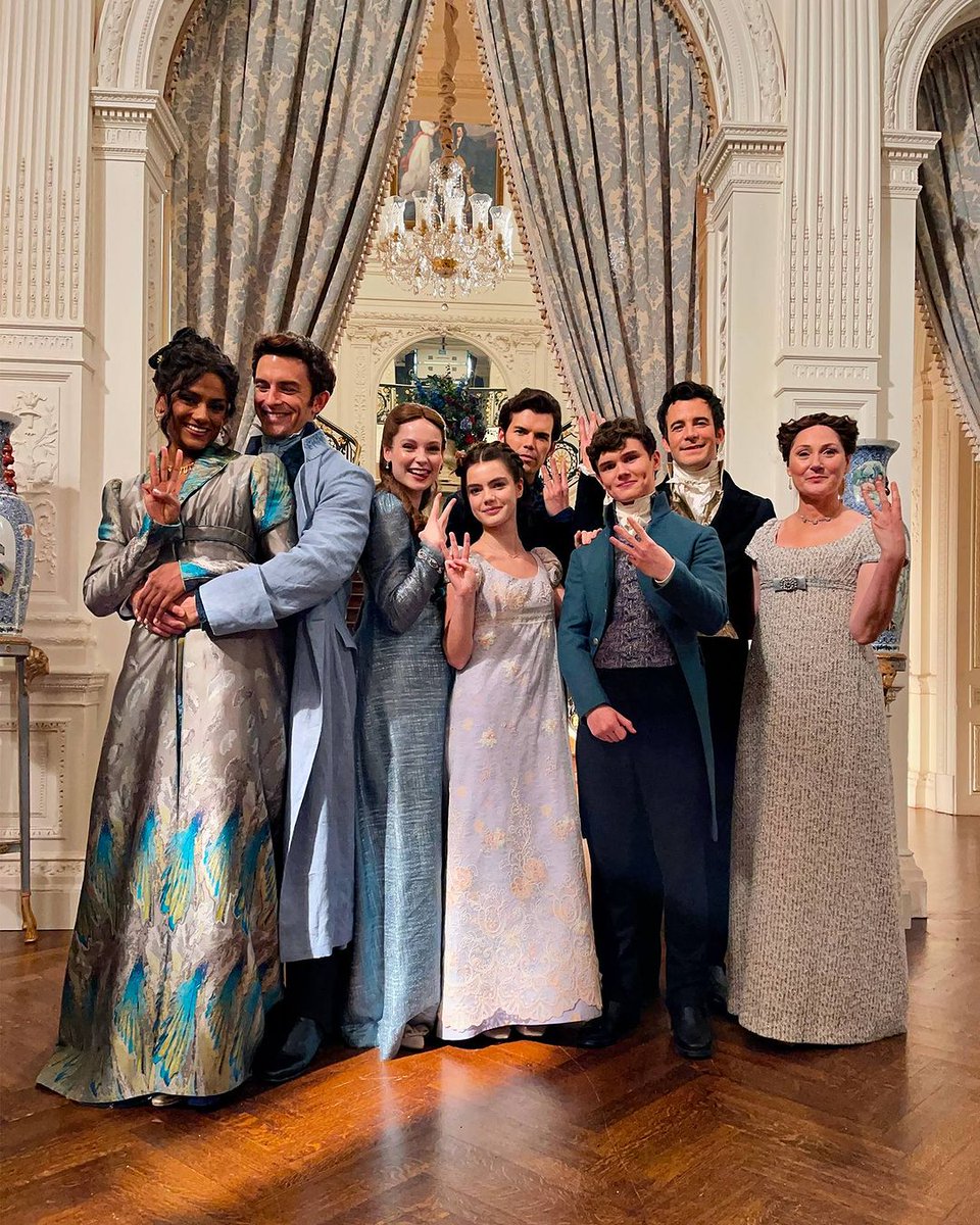 juksuncom's tweet photo. #Bridgerton Season 3, now available on Netflix!

See more: https://t.co/6jamWFArCo https://t.co/9B26oV4Uqr