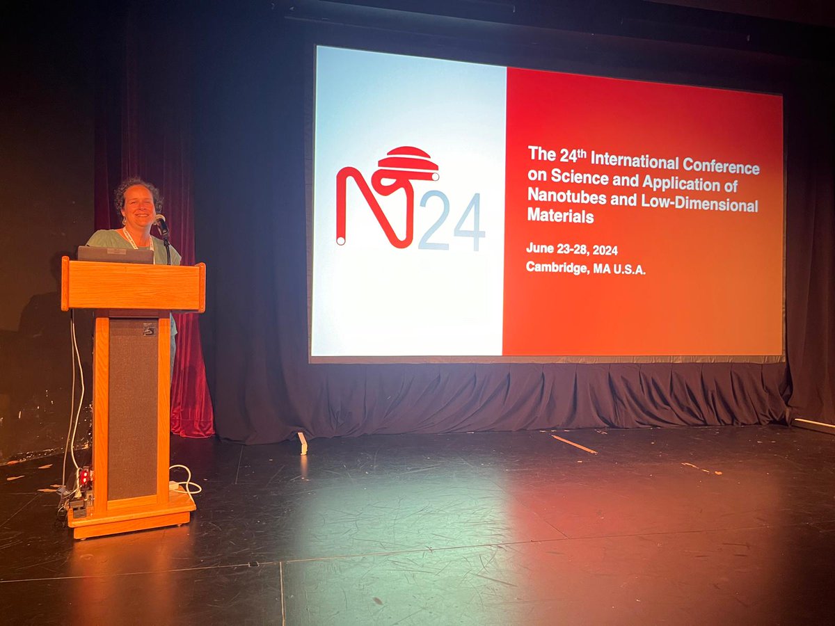 Lorena_ghevia's tweet photo. Otro día más en el congreso #NT24 en el #MIT de Boston. Estableciendo nuevas colaboraciones científicas! #nanomedicine #carbonnanotubes https://t.co/UwBKNX2EoM