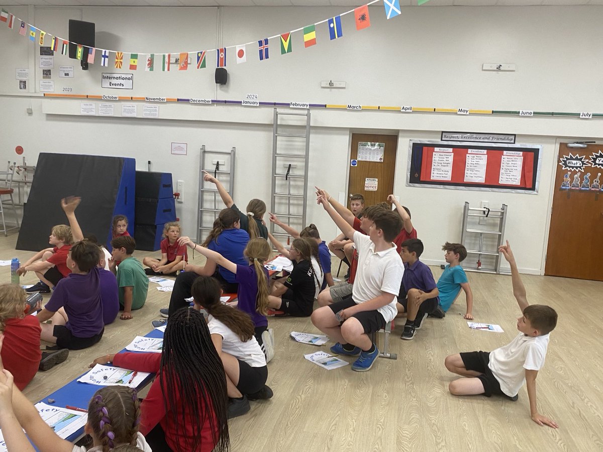 Sarah Tate tweet media