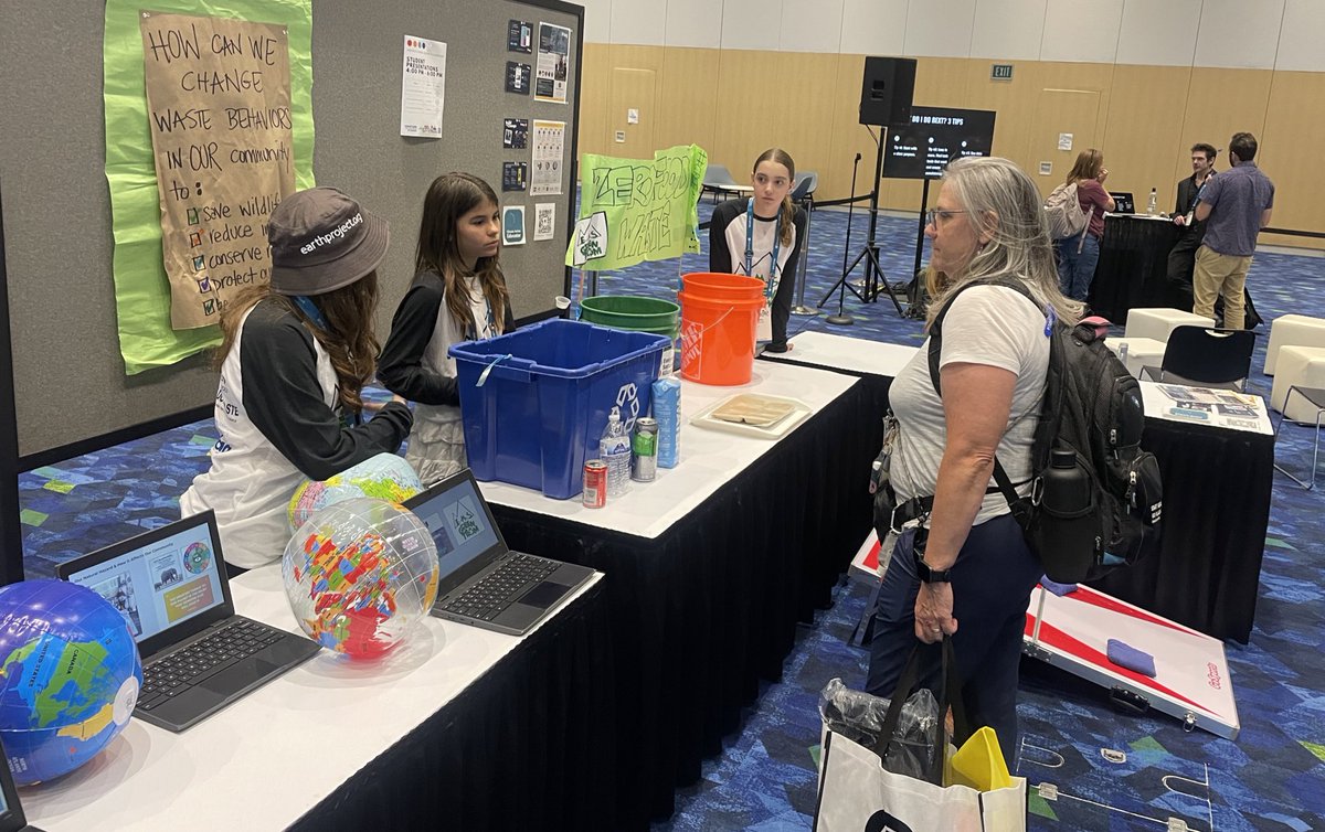 JuliaFliss's tweet photo. What does BOLD instructional design look like to US?

✅ activating mindset shifts
✅ inspiring systemic change
✅ connecting w global community
✅ co-creating solutions
✅ taking action!

SO energized by &amp; grateful to be a part of the #TeachBoldly playground! Go Team Green! 🌄🔥 https://t.co/bU5tKOtjlm