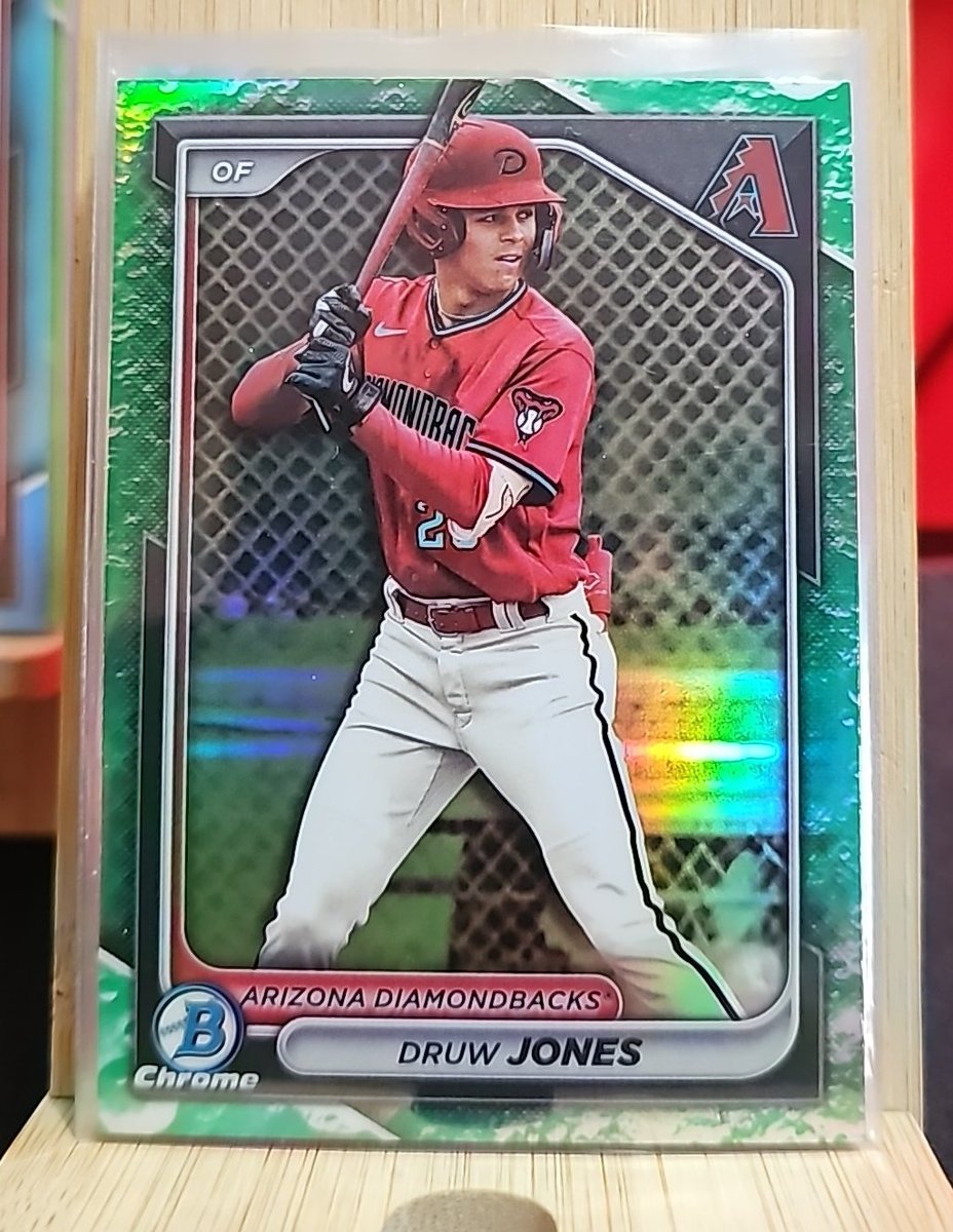 MtOreadCards's tweet photo. #BowmanColor
#TheHobbyFamily
Player name to claim
$2 ea https://t.co/VOOjYVPsfg
