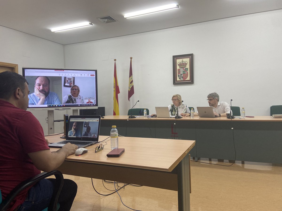 Hoy en la defensa del TFM de Manuel Cabezas sobre el catastro de Ensenada. Con la máxima calificación y un tribunal excepcional <a href="/GeografiaUCLM/">Geografía UCLM</a>