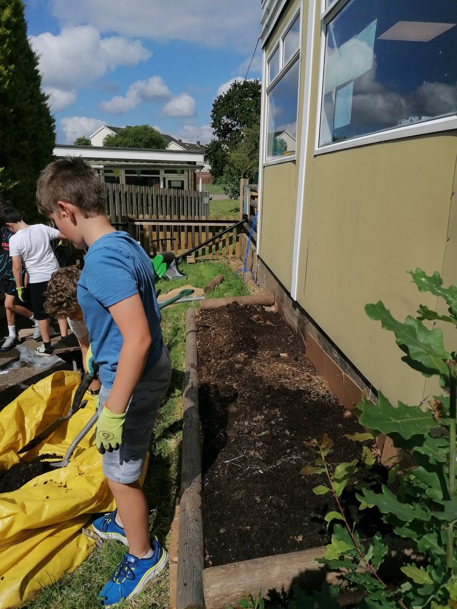 Llanishen Fach tweet media