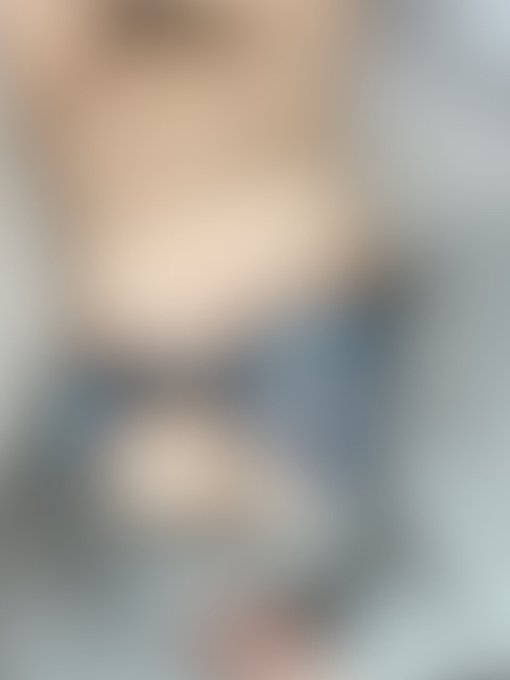 早朝起きてるみんなへ🎁      1㌔太りました  ぼかしなしはここから..// https://t.co/2l5G7TnfAT https://t.co/FeKMsY5KeA