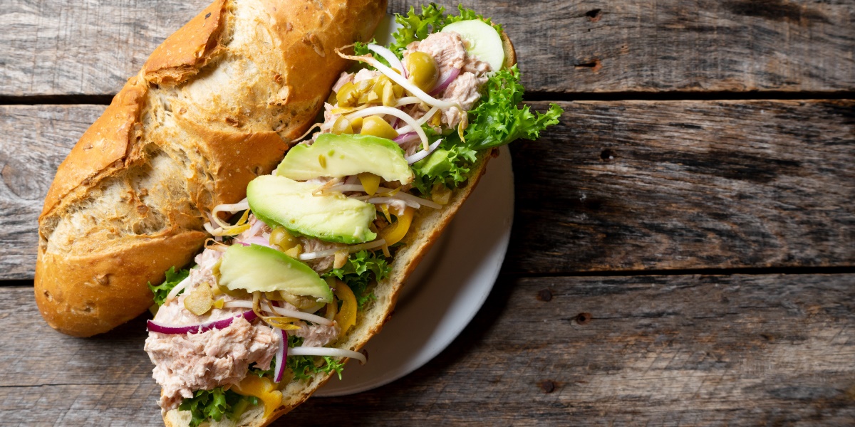 Feature: Matt Ephgrave, managing director of Just Eat for Business, on the lessons caterers can learn from the supermarket meal deal, following the delivery platform’s latest research <a href="/JustEatBusiness/">Just Eat for Business</a> 

contractcateringmagazine.co.uk/story.php?s=20…