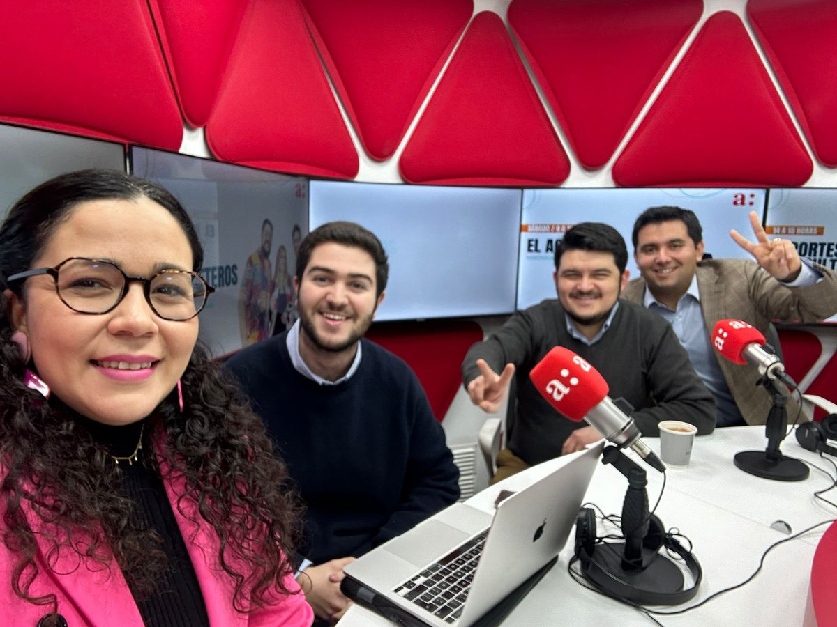 ¿Violaciones a los DDHH generalizadas? ¿Sistemáticas? Polémicas por candidaturas en la Región de Valparaíso.

Al aire conversando de actualidad política en Nuevas Voces de <a href="/AgriculturaFM/">Agricultura</a>