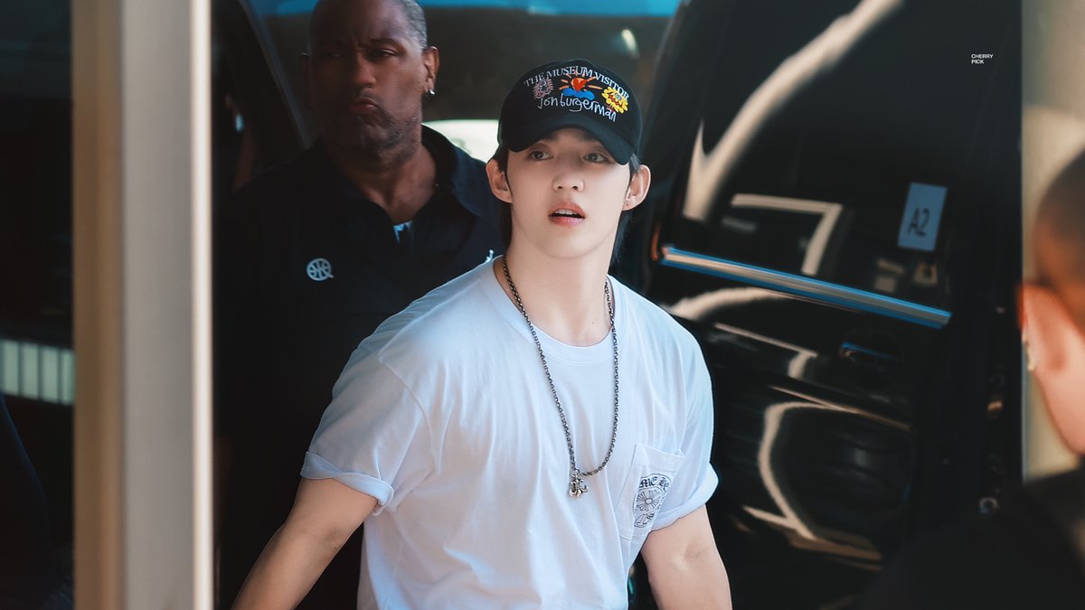 Cherrypick0808's tweet photo. 240626 CDG

☀️

#에스쿱스 #SCOUPS #승철 #최승철 
#세븐틴 #SEVENTEEN @pledis_17 https://t.co/nFkrOztceb