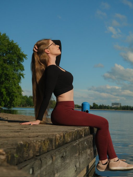 Brb getting my tan on ☀️😎🧴 https://t.co/vaP7GG7JsV