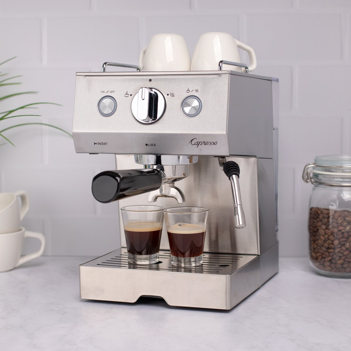 CapressoTweets's tweet image. ☕️☕️ 1 for me and one for you or...2 for you if you need it! 
Brew 1 or 2 espressos with the Café Select complete with a commercial-style frother for thick, rich cappuccinos and other coffee specialities. 

What's your favorite summer syrup? capresso.com/espresso-machi…