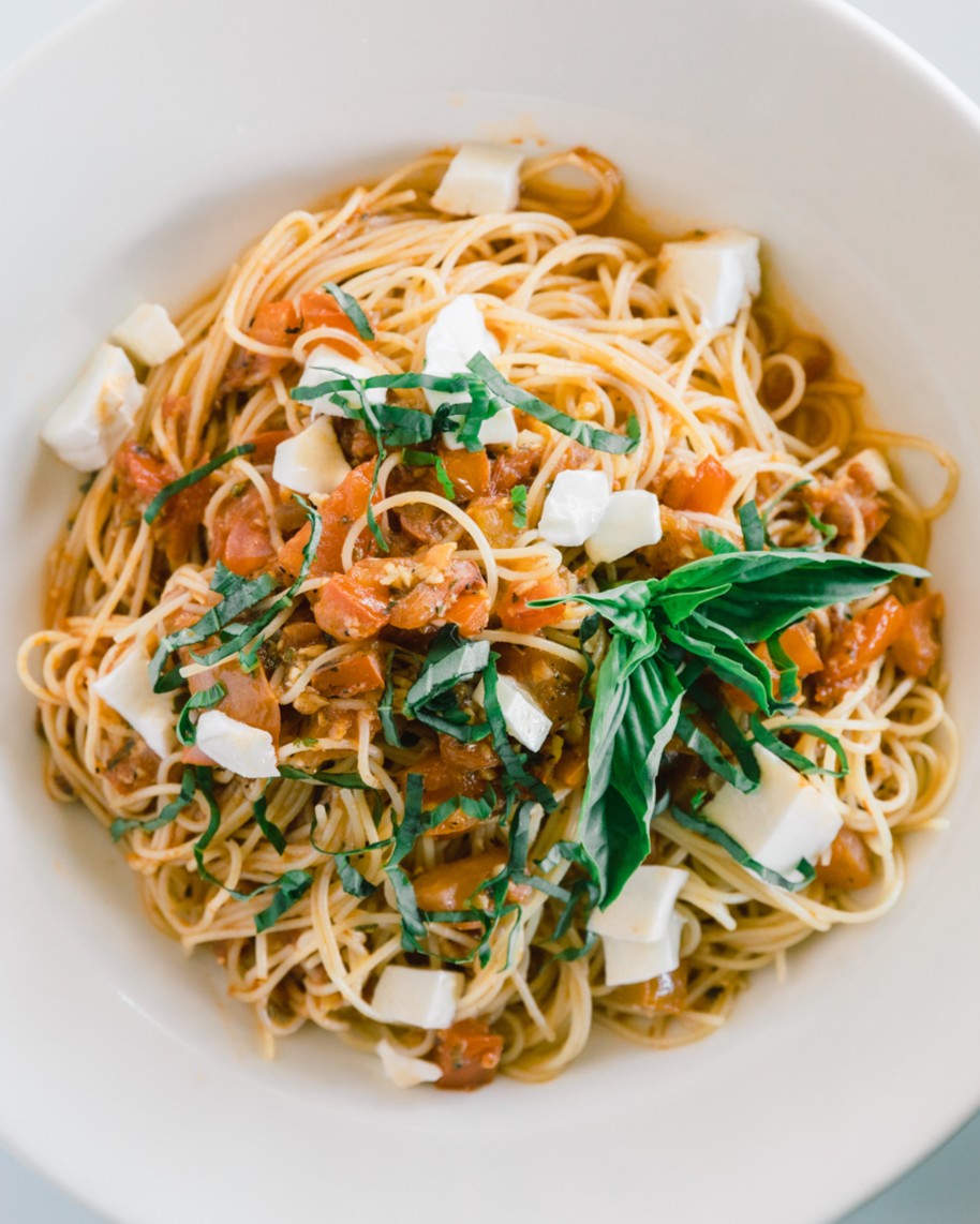Dreaming of pasta perfection? 🍝 Try DiCicco's Old Town Clovis Angel Hair Pasta! Pick-up or get it delivered through DoorDash. A delicious delight awaits//www.doordash.com/store/dicicco%E2%80%99s-old-town-clovis-clovis-29463706/
 
#Lunch #Dinner #Pasta #OldTownClvovis#D