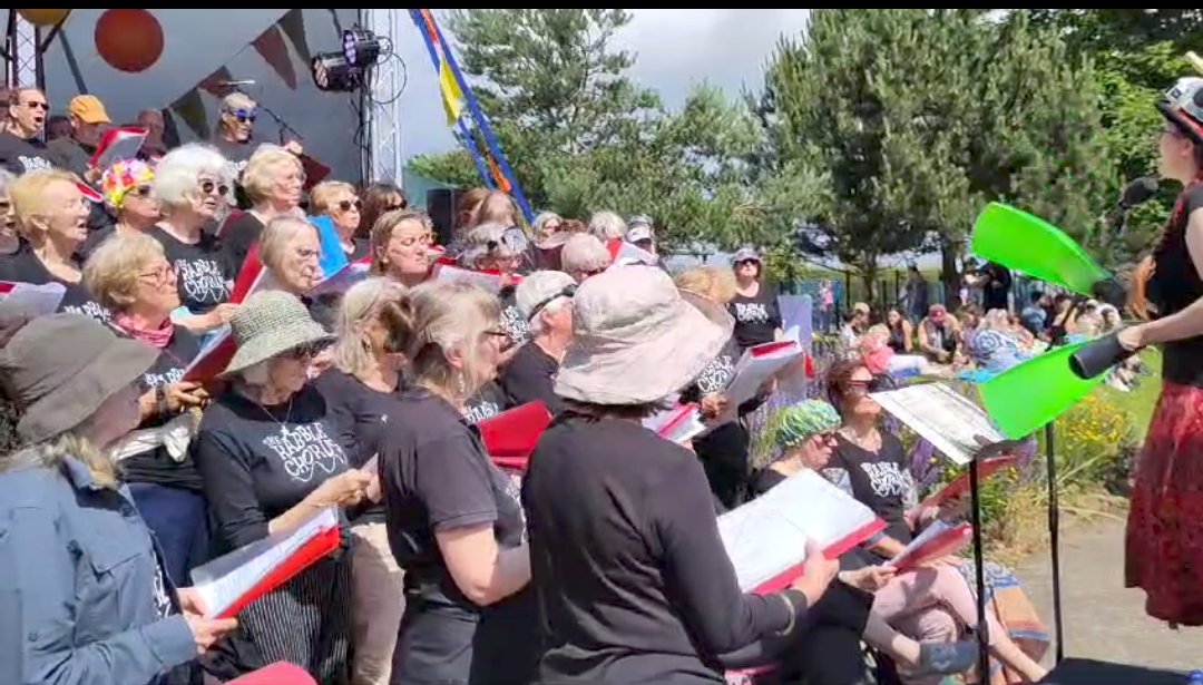 Kirsty Logan 🍃💚🍃🌳🪗 tweet media