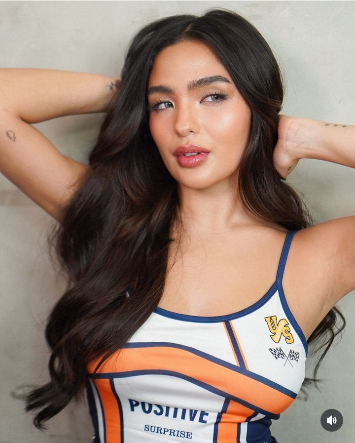 SorianoShe21's tweet photo. Ang hot mo naman.

KYLEDREA 8thYEAR FRIENDSHIP https://t.co/B2vmUwk2Dx