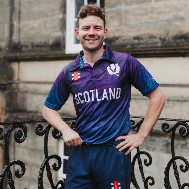 CricketScotland's tweet photo. Our new bilateral playing shirt is 𝙊𝙉 𝙎𝘼𝙇𝙀 🤩

Like the purple? Shop now 👇

#FollowScotland | @graynics