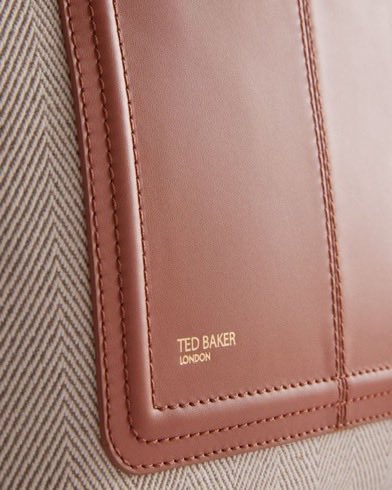 TED BAKER
432 SR - الشحن يتحدد لاحقا