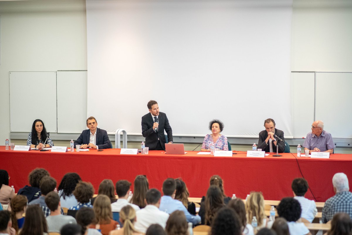 Faculté Droit et Science politique de Montpellier (@faculte_dsp_um) on Twitter photo Colloque annuel du <a href="/MagistereDPA_UM/">Magistère Droit Public Appliqué</a>, co-organisé avec le Tribunal administratif de Montpellier
<a href="/McSordino/">Marie-Christine Sordino</a> Vice Pdt <a href="/umontpellier/">Université de Montpellier</a>, <a href="/GClamour/">Guylain Clamour</a> Doyen, D. BESLE Pdt Trib. Adm. Mtp, M. ROSIER Bâtonnier de l’Ordre des avocats Mtp, <a href="/julienbonnet30/">Julien Bonnet</a> et <a href="/fanny_tarlet/">Fanny Tarlet</a> Directeurs du MDPA Colloque annuel du <a href="/MagistereDPA_UM/">Magistère Droit Public Appliqué</a>, co-organisé avec le Tribunal administratif de Montpellier
<a href="/McSordino/">Marie-Christine Sordino</a> Vice Pdt <a href="/umontpellier/">Université de Montpellier</a>, <a href="/GClamour/">Guylain Clamour</a> Doyen, D. BESLE Pdt Trib. Adm. Mtp, M. ROSIER Bâtonnier de l’Ordre des avocats Mtp, <a href="/julienbonnet30/">Julien Bonnet</a> et <a href="/fanny_tarlet/">Fanny Tarlet</a> Directeurs du MDPA