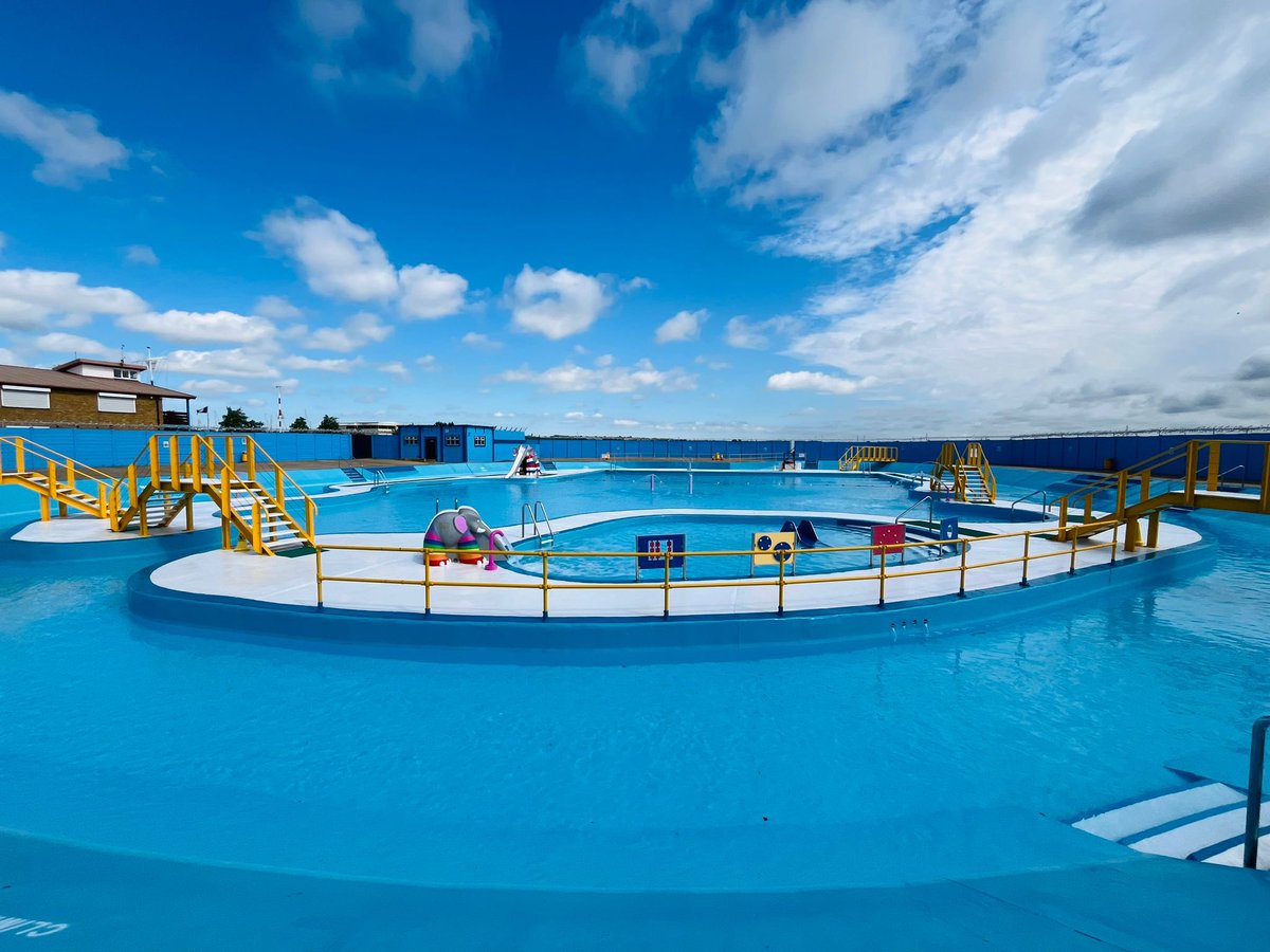 🚨 Today’s STRAND afternoon session is SOLD OUT ‼️ 

Please do not turn up and queue, there will be no on the door sales.

We still have spaces Wednesday and Thursday afternoon for online booking
🌞