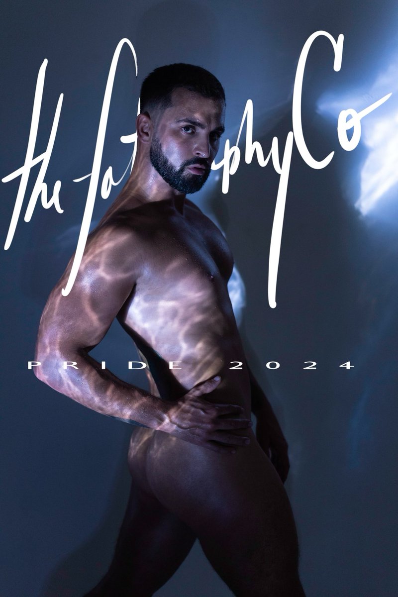 ronelhdez's tweet photo. @johnathanduluc 
#pride #pride2024 #photo #photograghy #photographs #body #shadows https://t.co/vyVWkbeDmP