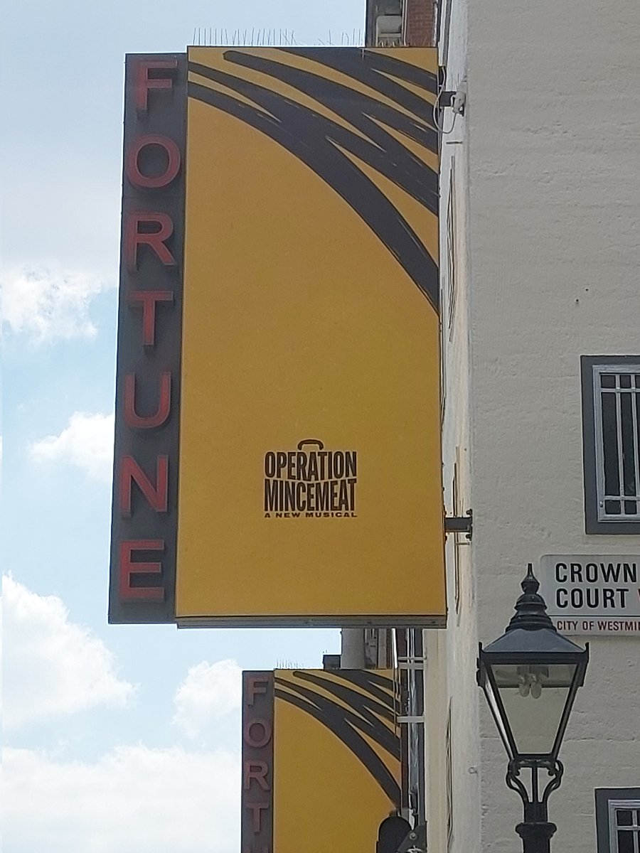 Been waiting a long time to see the award winning @OperationMince1 <a href="/fortunetheatre/">Fortune Theatre</a>