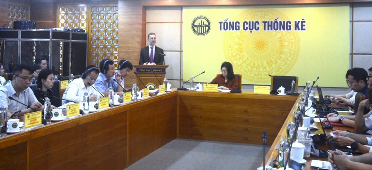 uninvietnam's tweet photo. Excited to discuss the #GreenTaxonomy with GSO! 🌱 We commit to building sustainable economic and financial systems for future generations.
👉Read more: https://t.co/irrvqkdQB8 https://t.co/H2C0zQe8Kn