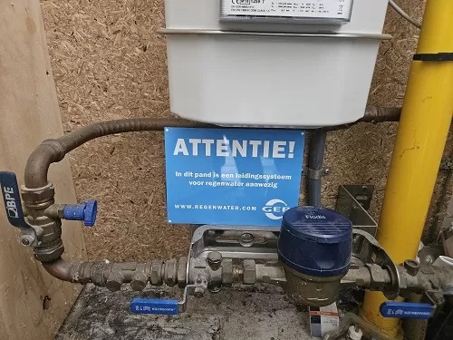 In Nederland praat men er veel over  of de kwaliteit van regenwater wel goed genoeg is om het te gebruiken. Wil jij exact weten hoe het zit?

Lees hier het gehele artikel gepwater.com/kwaliteit-van-…

#GEP #rethinkingwater #regenwater #veilig en #schoon