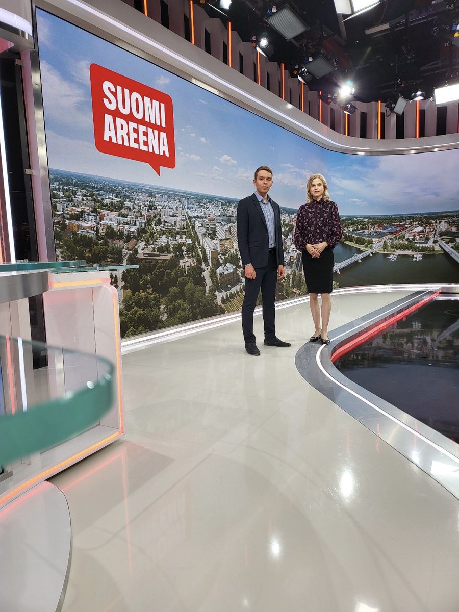 Politiikan kesä ottaa vauhtia tänään SuomiAreenan puheenjohtajatentissä kello 20 MTV3-kanavalla ja MTV Katsomossa. 📺

Keskustelua vetävät MTV Uutisten politiikan toimittajat <a href="/MariaNykane/">Maria Nykänen</a> ja <a href="/alecneihum/">Alec Neihum</a>.

👉 Lue lisää tentistä: mtvuutiset.fi/artikkeli/uusi…